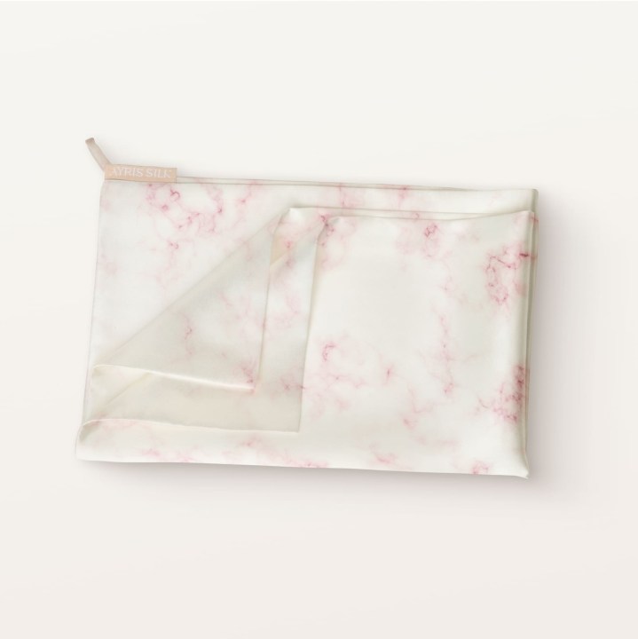 Шелковое полотенце для лица